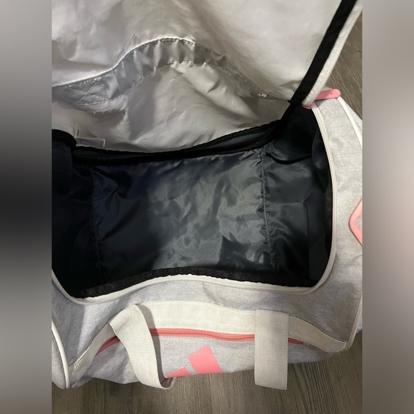 Adidas duffle bag - Picture 2 of 3